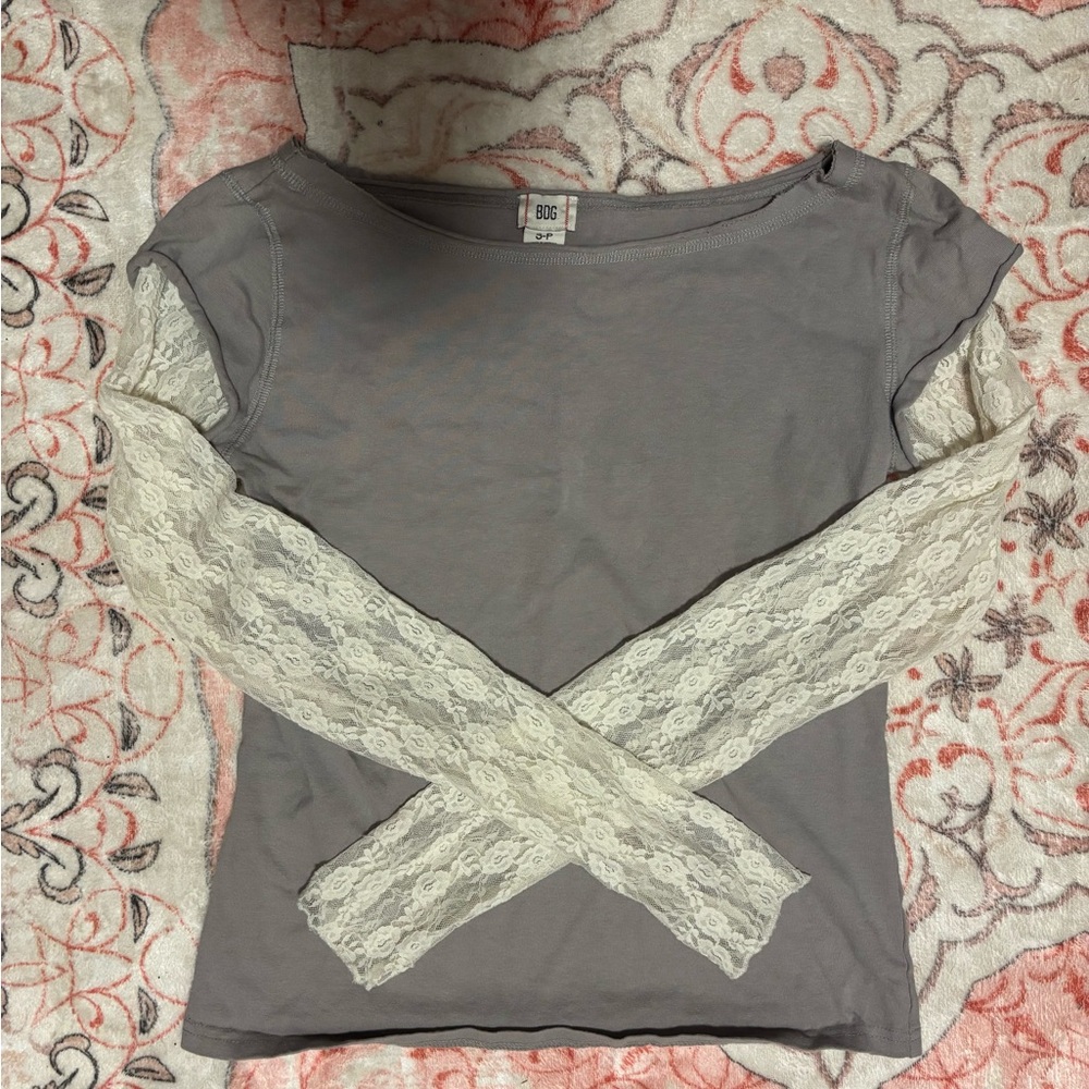 Urban Outfitters Gray Tee with Cream Lace Sleeves